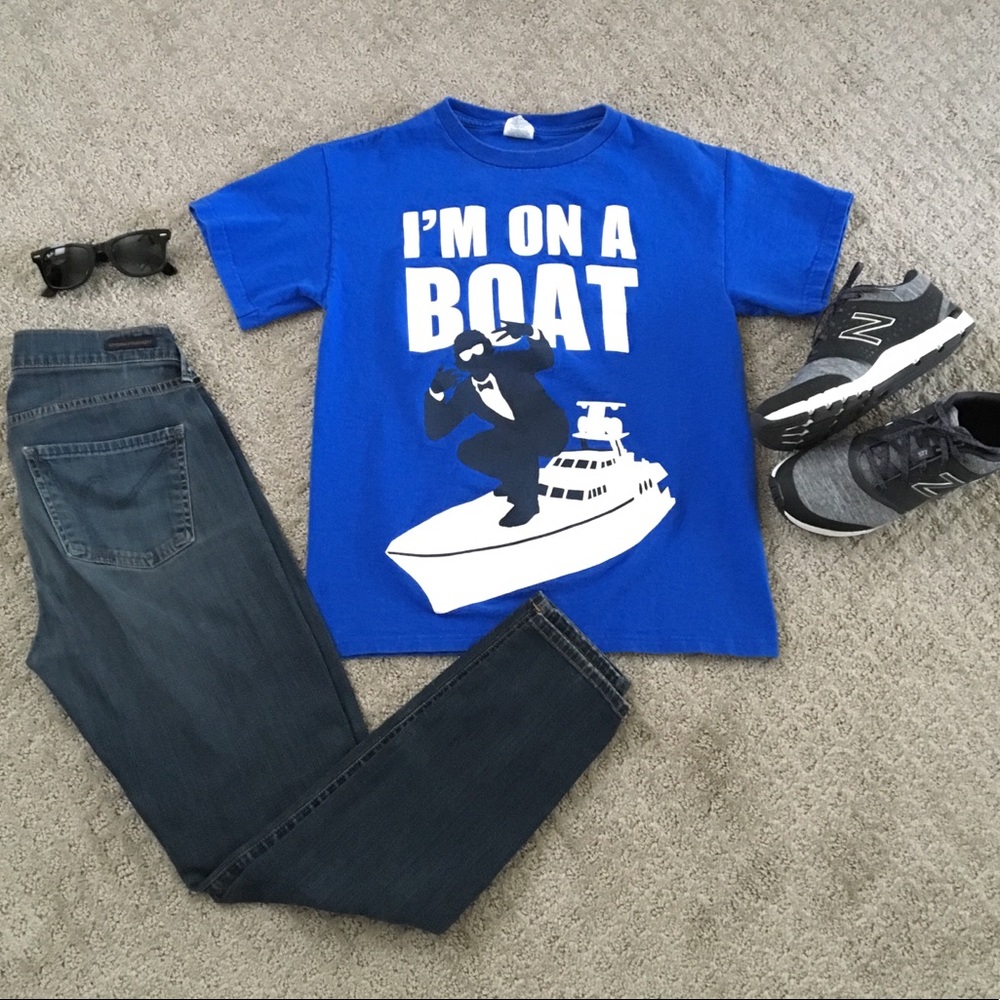 I’m On a Boat 🛥 t-shirt